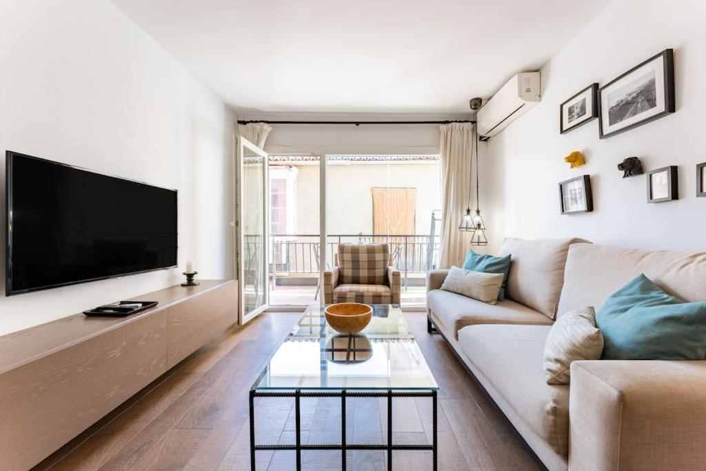 Super Central Malaga Flat With Terrace And Free Parking Esterno foto