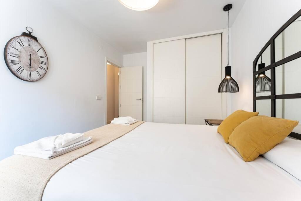 Super Central Malaga Flat With Terrace And Free Parking Esterno foto