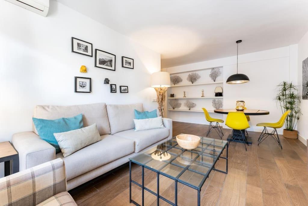Super Central Malaga Flat With Terrace And Free Parking Esterno foto