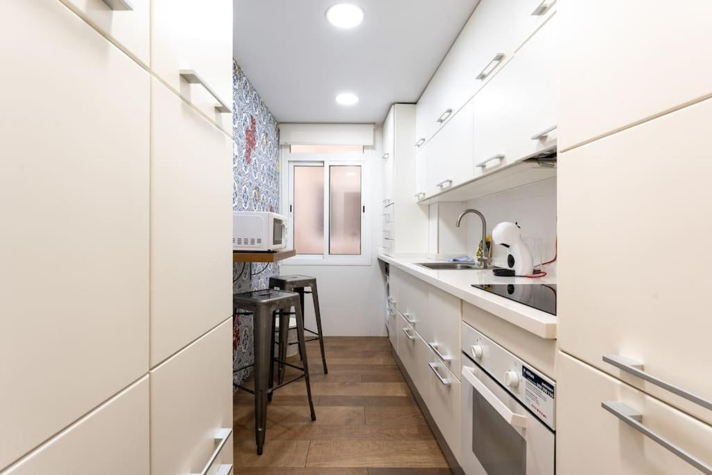 Super Central Malaga Flat With Terrace And Free Parking Esterno foto