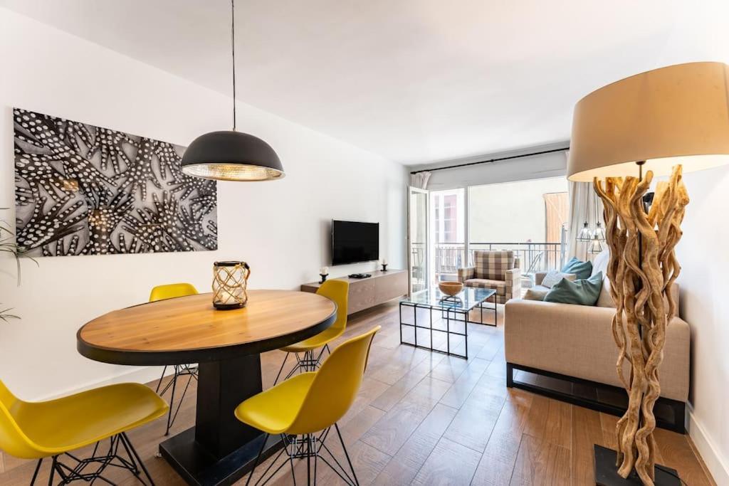Super Central Malaga Flat With Terrace And Free Parking Esterno foto